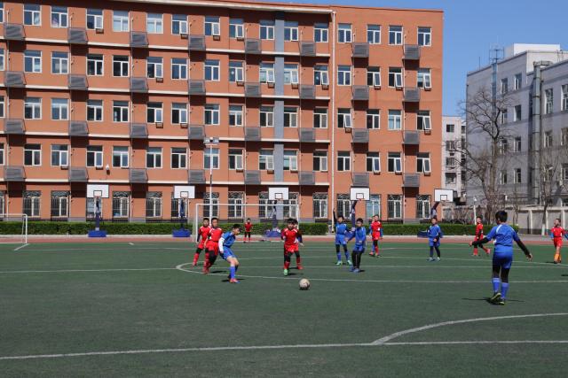 雷蒙21分北京胜广厦 梅克29分福建送四川7连败