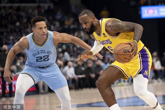 雷蒙:本想模仿詹姆斯霸王步 结果被晓川扑倒了